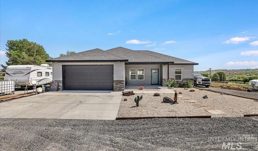 1196 E 4325 N, Buhl, ID 83316 - 3 Beds, 2 Bath
