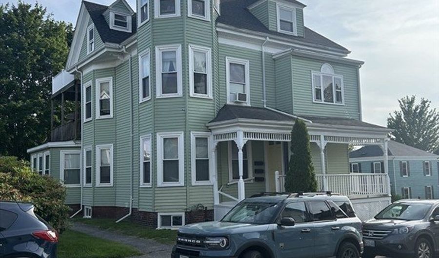 7 Judson 3, Beverly, MA 01915 - 3 Beds, 1 Bath