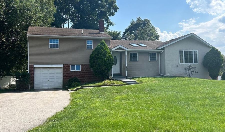 2560 BETZWOOD, Audubon, PA 19403 - 4 Beds, 3 Bath