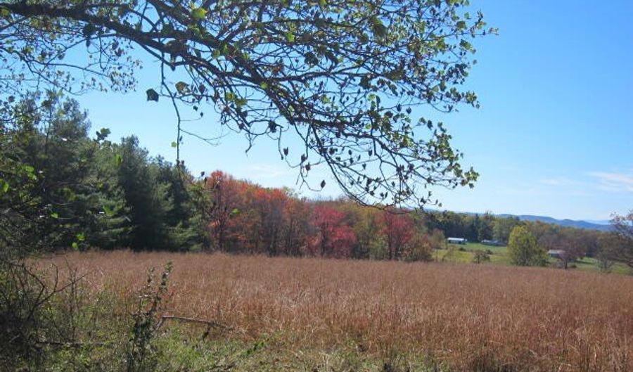 4242 Muddy Creek Mountain Rd, Alderson, WV 24910 - 3 Beds, 2 Bath