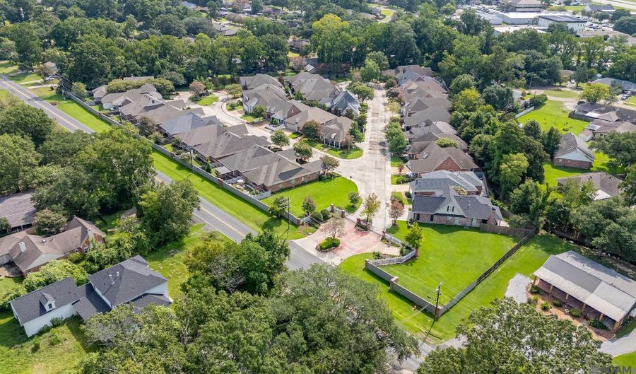 9120 Old Garden Ave, Baton Rouge, LA 70809 - 3 Beds, 2 Bath