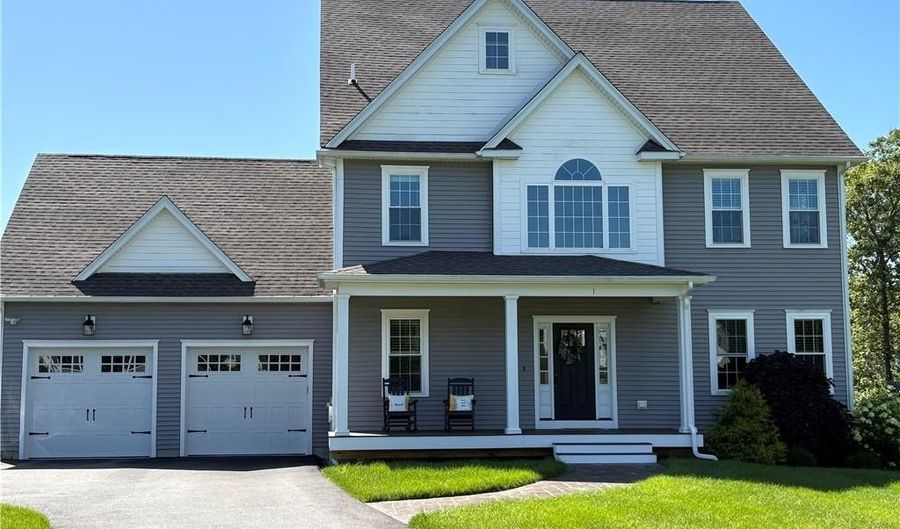 1 W Farm Rd, Smithfield, RI 02917 - 4 Beds, 4 Bath