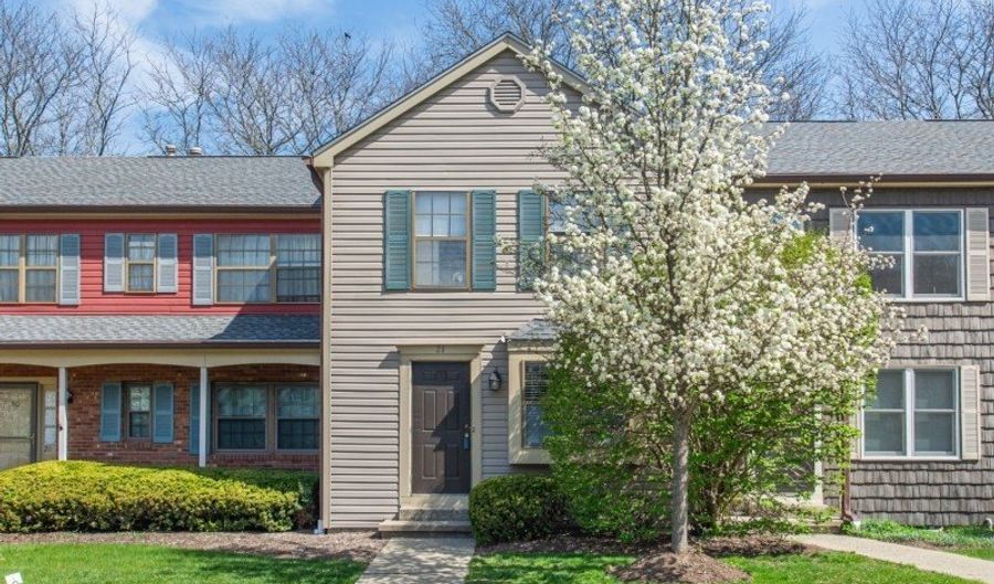 21 Great Horned Owl Ct, Allamuchy Twp., NJ 07840 - 2 Beds, 2 Bath