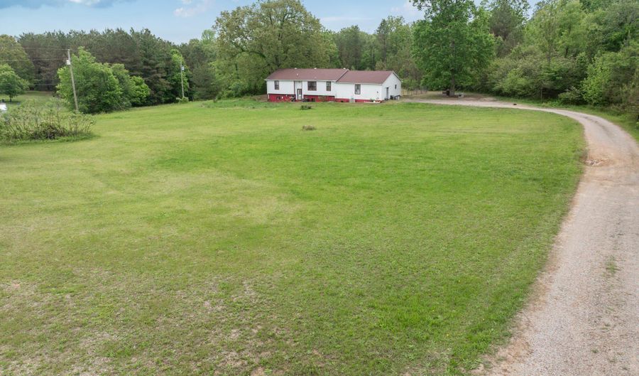 266 S Pkwy, Bethel Springs, TN 38315 - 3 Beds, 3 Bath