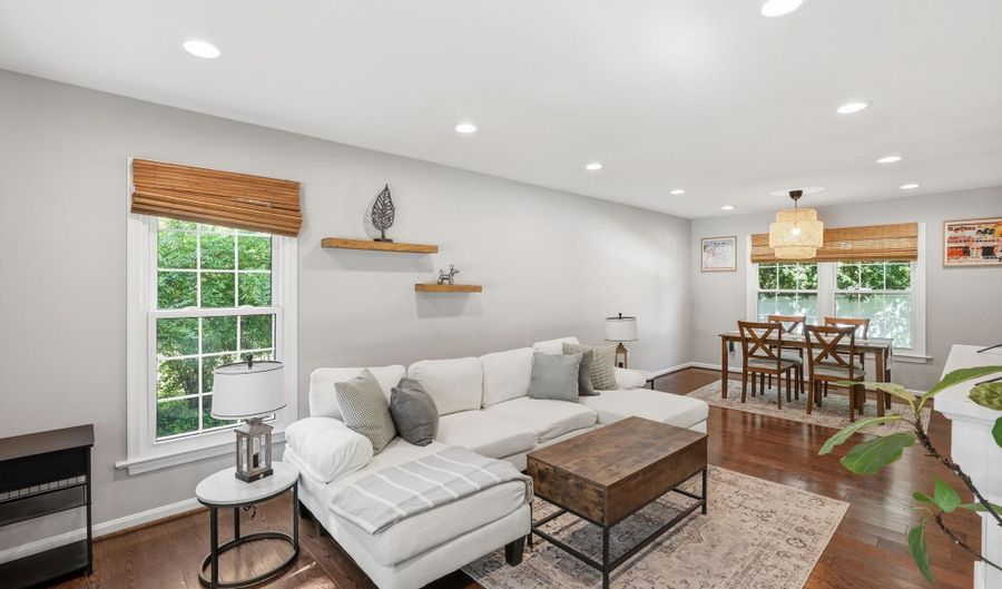 7832 FORDSON Rd, Alexandria, VA 22306 - 3 Beds, 3 Bath