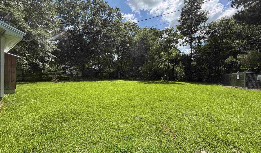 212 Broughton Ave, Andalusia, AL 36420 - 2 Beds, 1 Bath