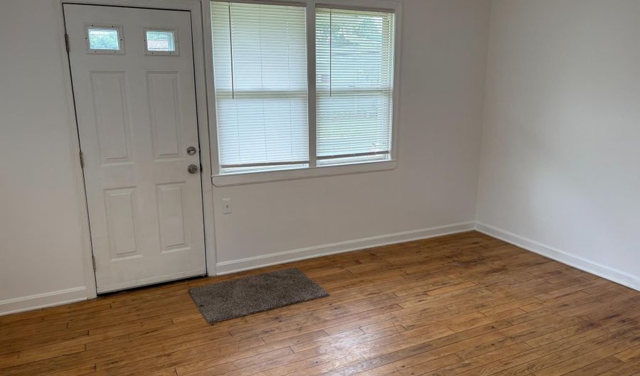 31 ABERDEEN Ave, Aberdeen, MD 21001 - 3 Beds, 1 Bath