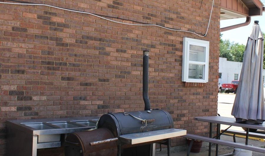 339 E Main St, Auburn, KY 42206 - 0 Beds, 0 Bath