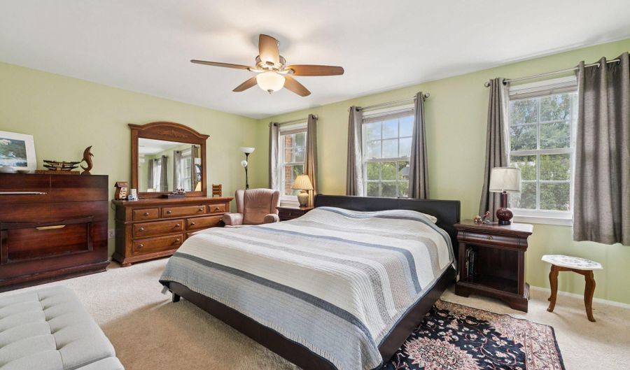 8406 THOMPSON Rd, Annandale, VA 22003 - 3 Beds, 4 Bath