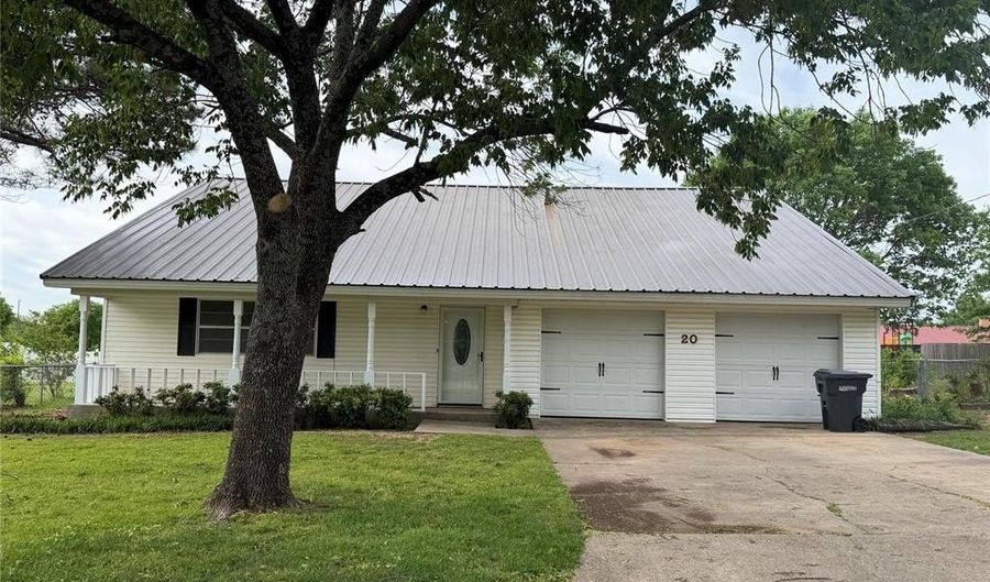 20 NW 15th Ave, Ardmore, OK 73401 - 3 Beds, 2 Bath