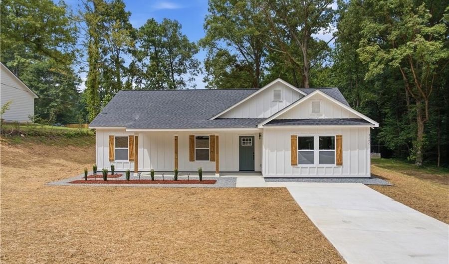 4380 Navajo Ln SE, Acworth, GA 30102 - 3 Beds, 2 Bath