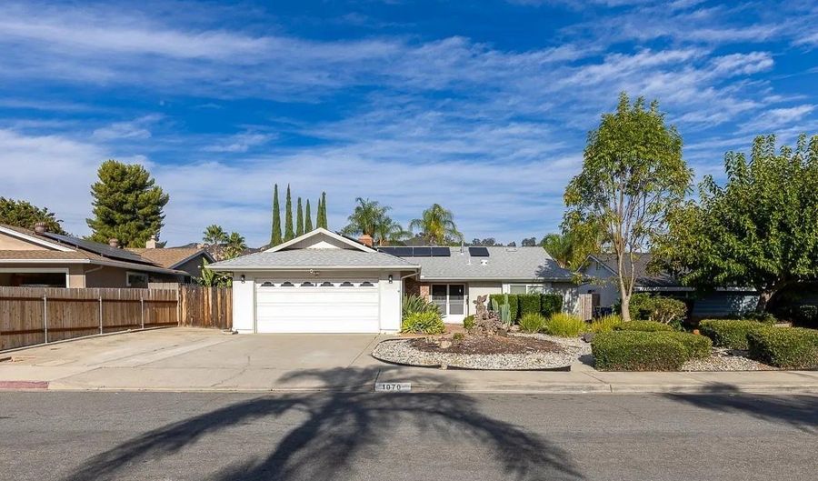 1070 Paula Way, Escondido, CA 92027 - 3 Beds, 2 Bath