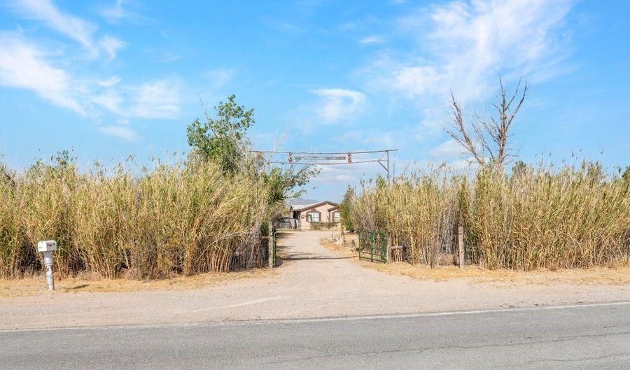 251 N Kolo St, Jean, NV 89019 - 3 Beds, 2 Bath