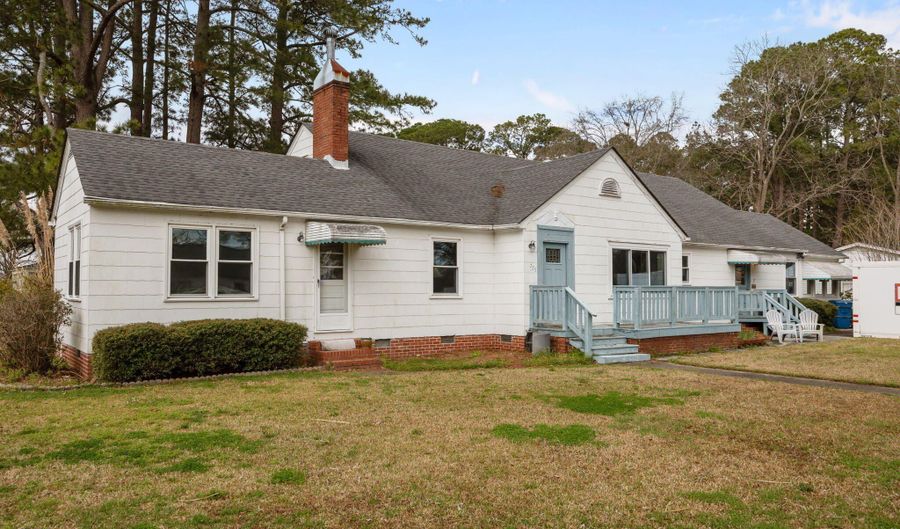 225 N 6th St, Aurora, NC 27806 - 4 Beds, 3 Bath