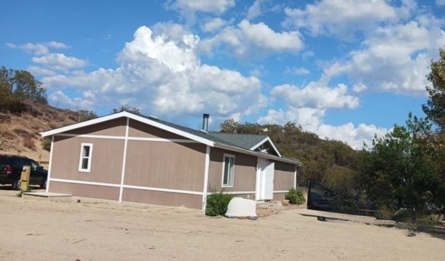 38600 Tamscot Dr, Anza, CA 92539 - 3 Beds, 2 Bath