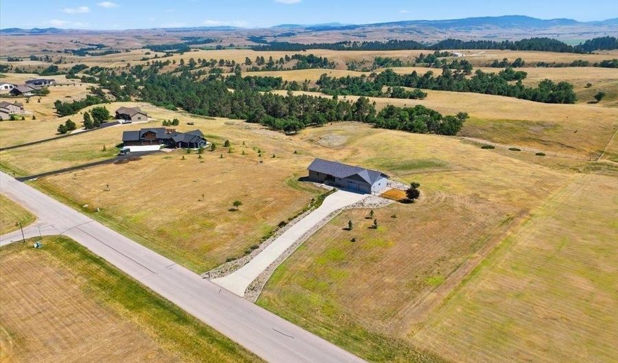 11003 Wagon Box Dr, Belle Fourche, SD 57717 - 4 Beds, 3 Bath