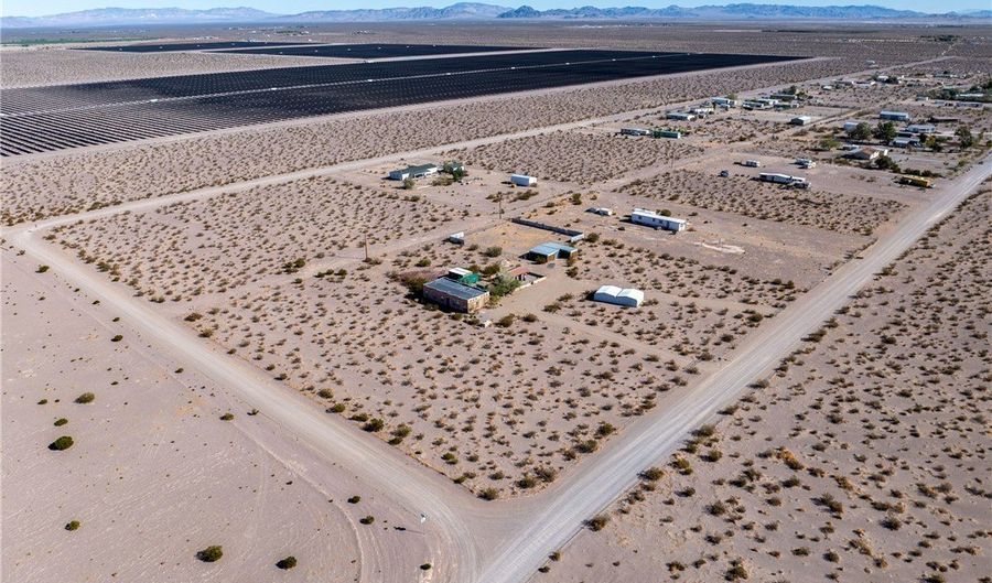 930 W Weiss Blvd, Amargosa Valley, NV 89020 - 2 Beds, 2 Bath