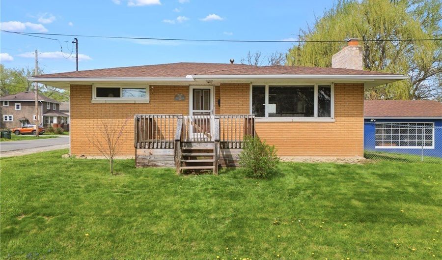 1157 Woodland Ave, Alliance, OH 44601 - 3 Beds, 2 Bath