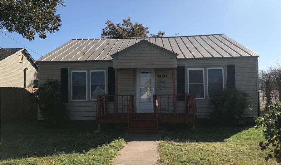 2133 N 3rd St, Abilene, TX 79603 - 3 Beds, 2 Bath