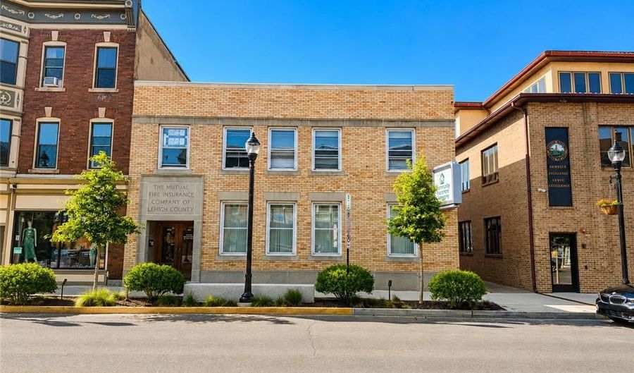 1047 Suite 1 W Hamilton St, Allentown, PA 18101 - 0 Beds, 0 Bath