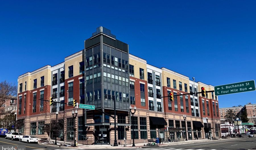 989 S BUCHANAN St 409, Arlington, VA 22204 - 1 Beds, 1 Bath