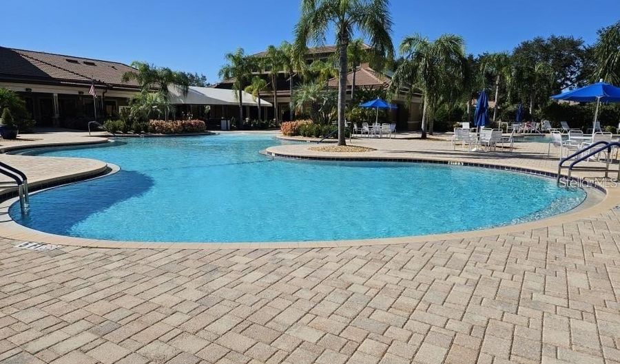 226 SHELL FALLS Dr, Apollo Beach, FL 33572 - 3 Beds, 2 Bath