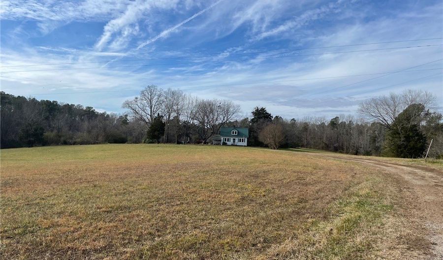 24685 Christanna Hwy, Alberta, VA 23821 - 0 Beds, 0 Bath