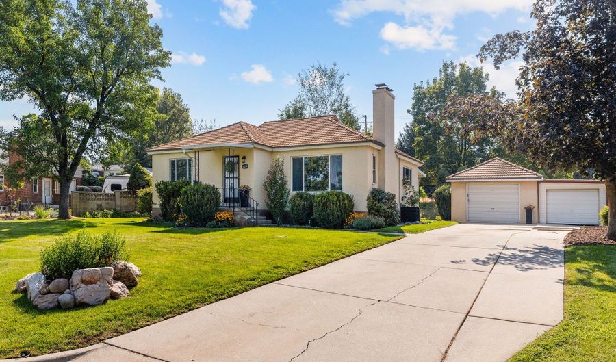 3139 S CRESTVIEW Cir W, Bountiful, UT 84010 - 3 Beds, 2 Bath