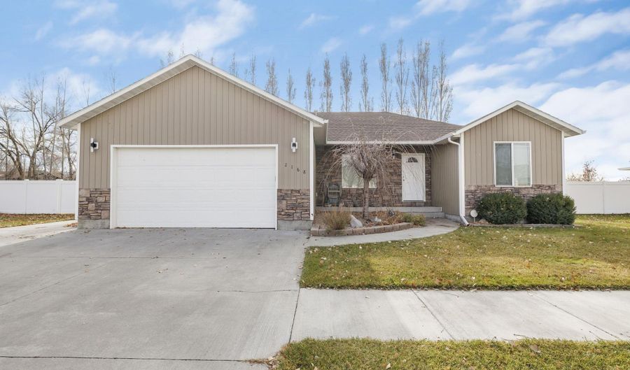 2168 Sevana Loop, Blackfoot, ID 83221 - 5 Beds, 3 Bath