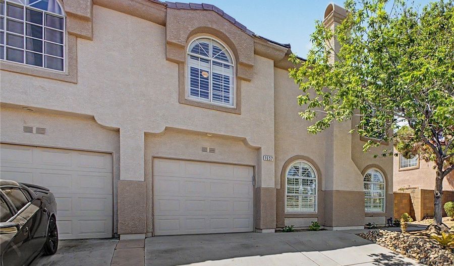 1637 Xanadu Dr, Henderson, NV 89014 - 3 Beds, 3 Bath