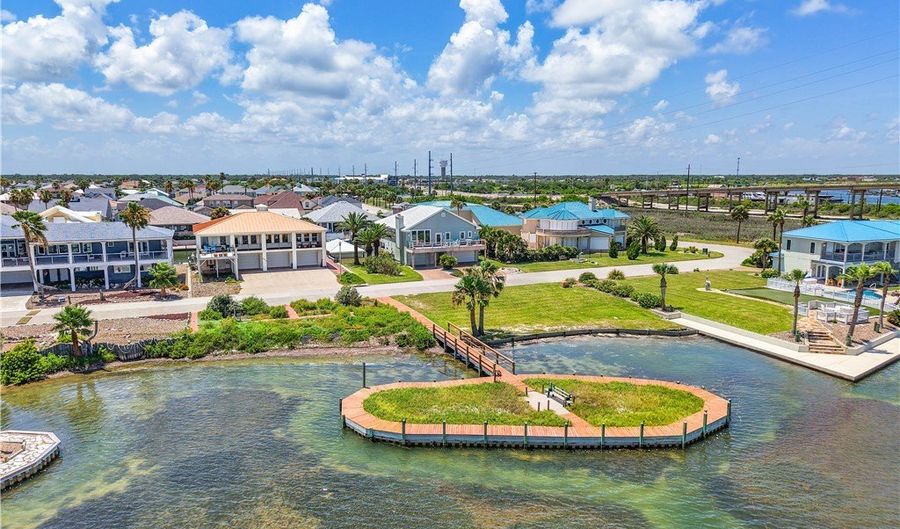 130 Bay Harbor Dr 4, Aransas Pass, TX 78336 - 4 Beds, 3 Bath