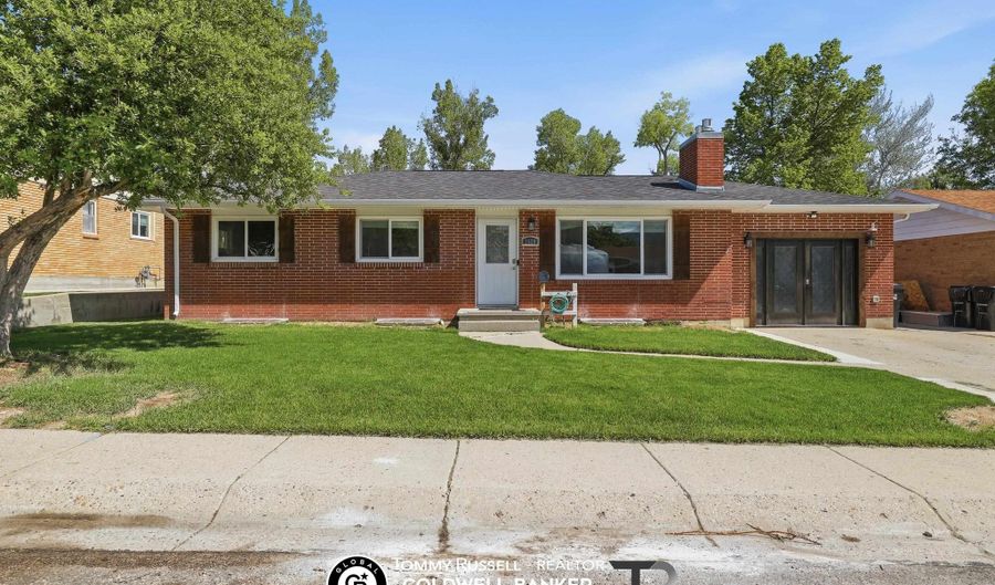 1520 W Odell, Casper, WY 82604 - 5 Beds, 2 Bath