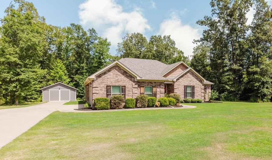 4800 Highway 229, Benton, AR 72015 - 4 Beds, 3 Bath
