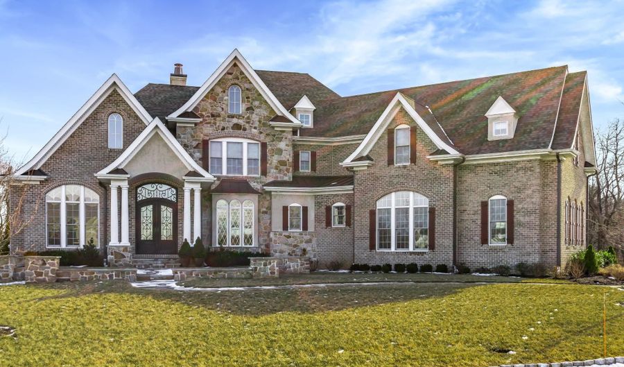 42 CLOUDS Way, Hockessin, DE 19707 - 5 Beds, 5 Bath