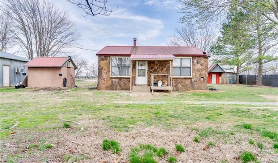 936 N Colcord Keithly Rd, Colcord, OK 74338 - 2 Beds, 1 Bath