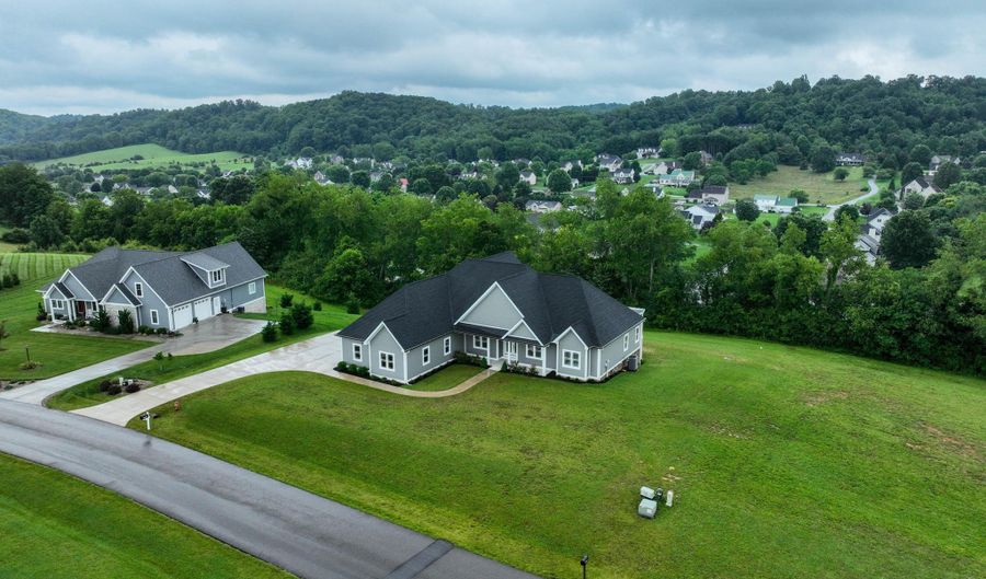 20385 Yeary Trl, Abingdon, VA 24211 - 5 Beds, 4 Bath