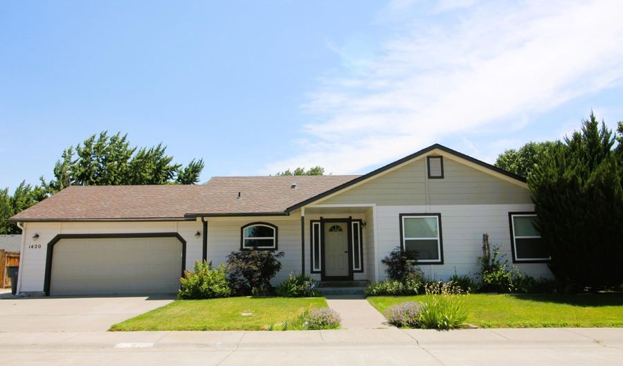 1420 Del Mar St, Mountain Home, ID 83647 - 3 Beds, 2 Bath