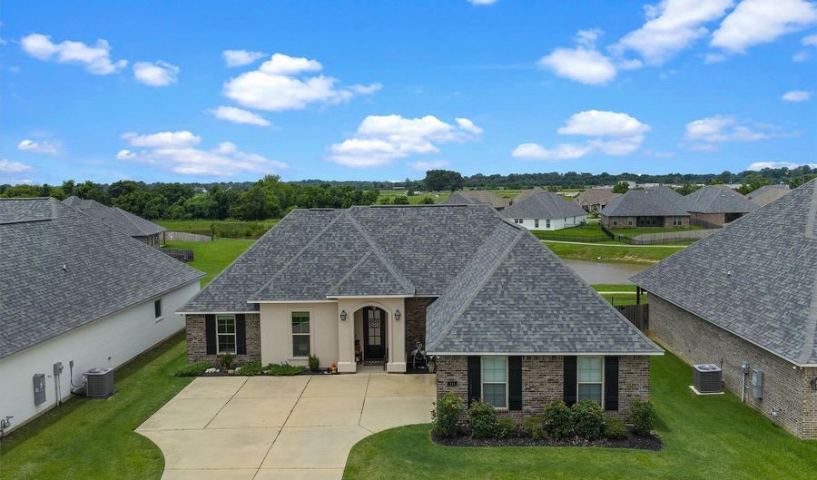 441 N Lost River Dr, Benton, LA 71006 - 4 Beds, 2 Bath