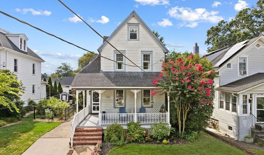 206 CHESTNUT St, Audubon, NJ 08106 - 3 Beds, 2 Bath