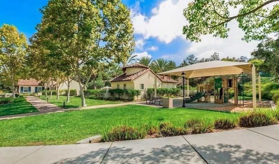 1737 Skimmer Ct, Carlsbad, CA 92011 - 5 Beds, 5 Bath