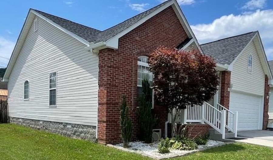 53 Meadow Trl, Barbourville, KY 40906 - 3 Beds, 2 Bath