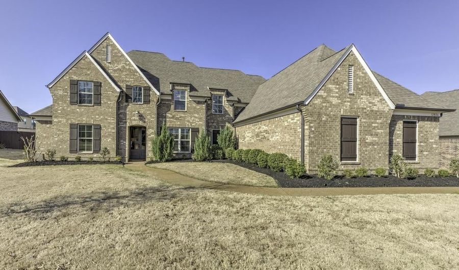 12826 SHANE Holw, Arlington, TN 38002 - 4 Beds, 4 Bath