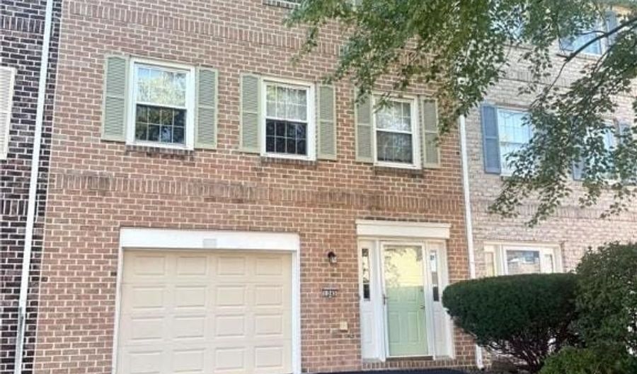 1045 Barnside Rd, Allentown, PA 18103 - 3 Beds, 3 Bath