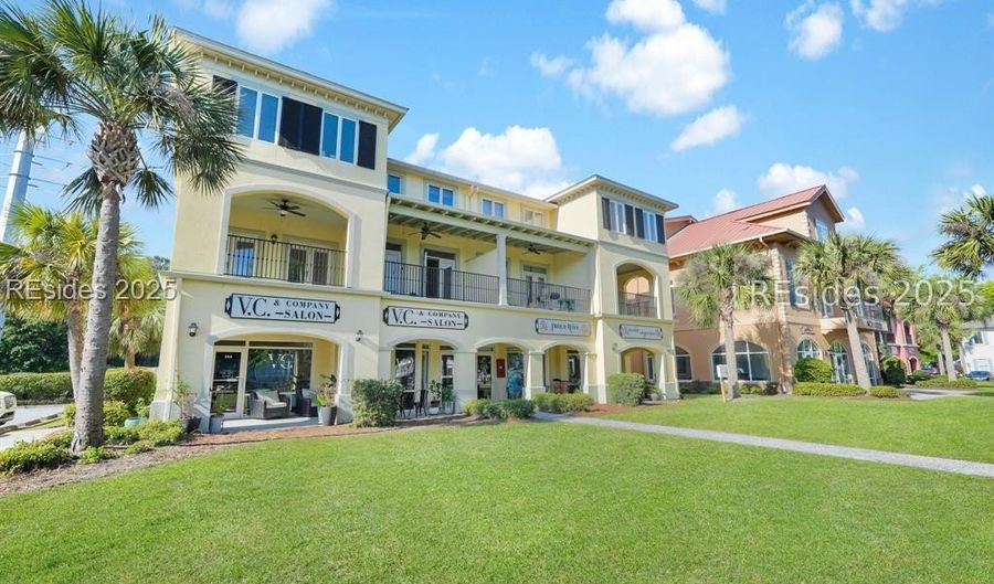 14 Johnston Way H, Bluffton, SC 29910 - 2 Beds, 3 Bath