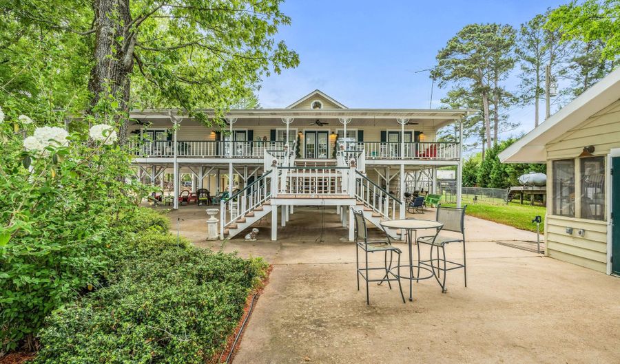 2094 Pumpkin Creek Rd, Brooksville, MS 39739 - 4 Beds, 3 Bath