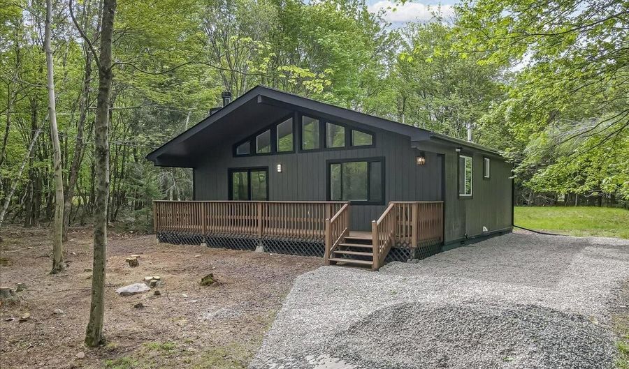 88 Cochise Trl, Albrightsville, PA 18210 - 2 Beds, 2 Bath