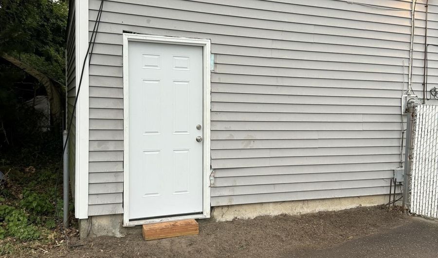 612 16th Ave Back, Belmar, NJ 07719 - 2 Beds, 0 Bath