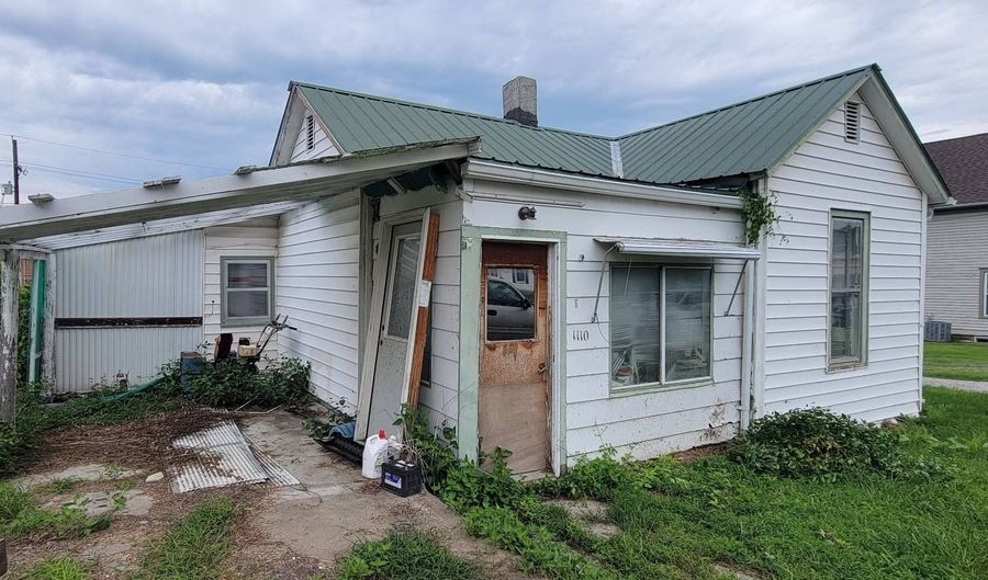1110 13th St, Auburn, NE 68305 - 2 Beds, 1 Bath