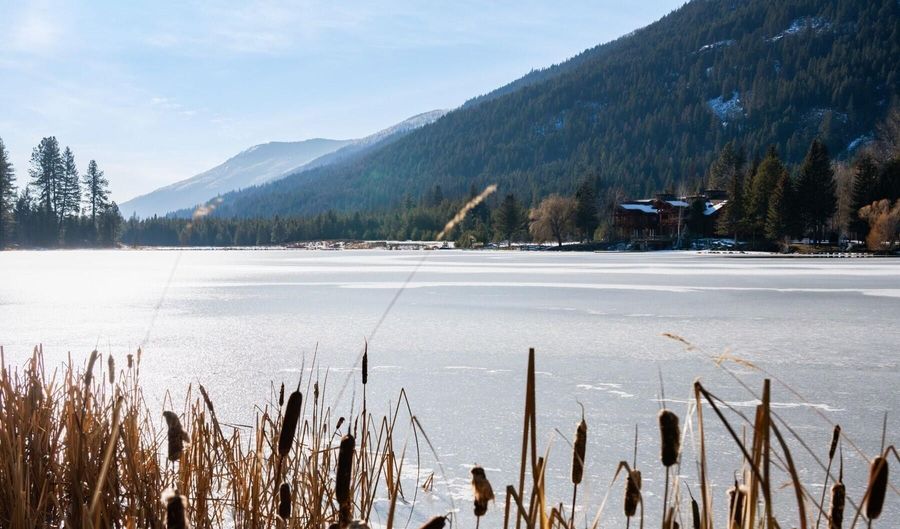 533739 Highway 95 - 57 Acres, Bonners Ferry, ID 83805 - 7 Beds, 10 Bath
