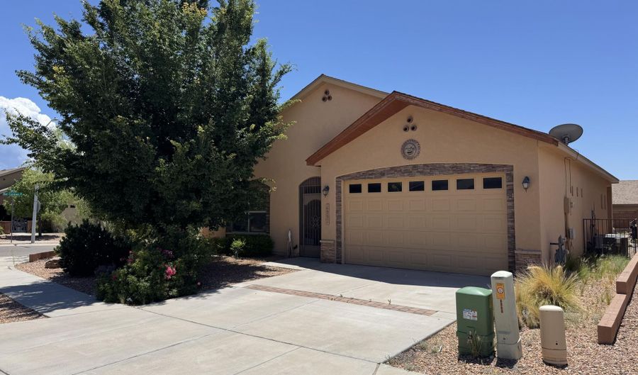 6356 AZALEAS Rd NW, Albuquerque, NM 87114 - 3 Beds, 2 Bath